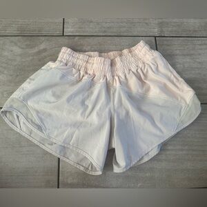 Lululemon Women’s Size 2  Hotty Hot 4" Inseam Shorts Peach Two-tone Color